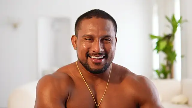 CallumMuscle online show from June 10, 2:49 pm