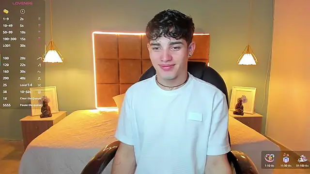 AlejooTwink online show from October 22, 1:17 am