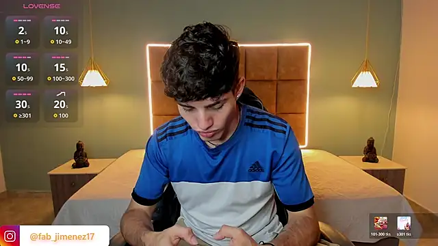 AlejooTwink online show from June 20, 3:20 am