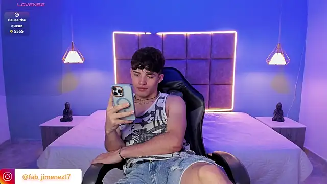 AlejooTwink online show from June 25, 5:12 am