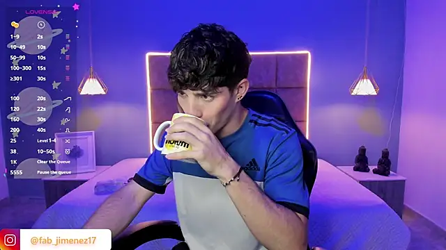 AlejooTwink online show from July 24, 3:37 am