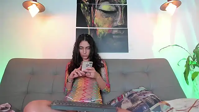 Layla 707 online show from March 18, 3:53 am