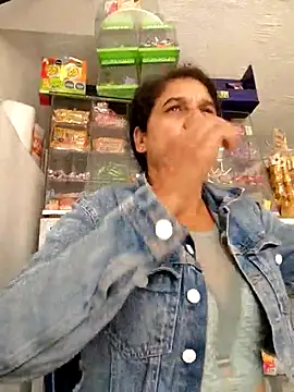 siri duque online show from March 1, 6:21 pm