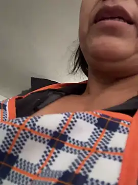siri duque online show from June 11, 7:56 pm
