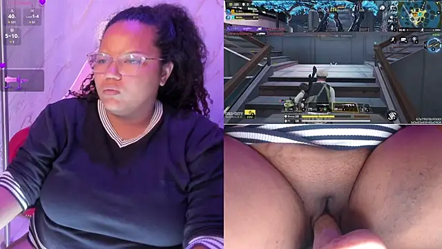 Snapshot of MhiaRey chatting on November 23, 1:00 pm MhiaRey online show from November 23, 1:00 pm