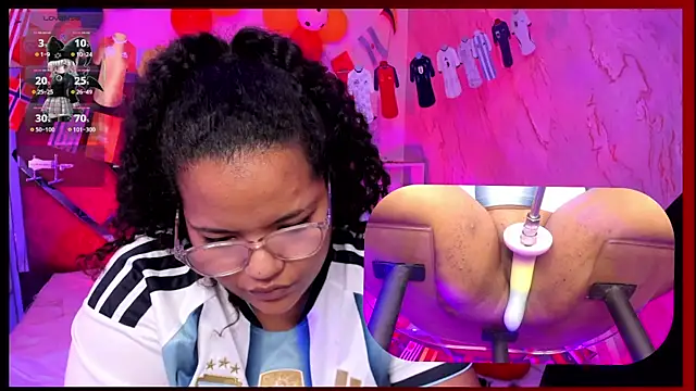 MhiaRey online show from June 26, 1:37 pm