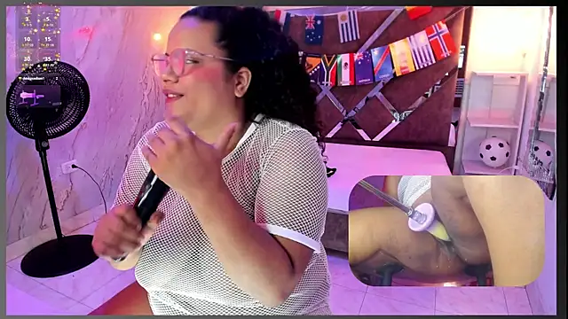 MhiaRey online show from July 14, 1:28 pm