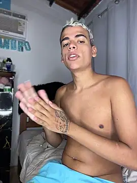 Leo bunny hot online show from July 3, 6:14 pm