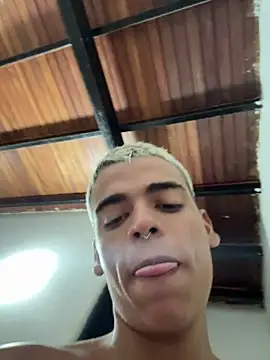Leo bunny hot online show from July 4, 7:42 pm