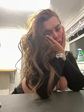 Mia MilesXXX online show from March 10, 9:40 pm