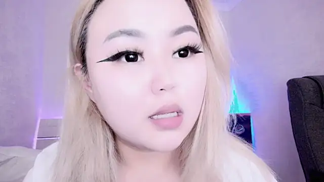 Snapshot of amelia_sunlight chatting on December 11, 8:50 pm amelia sunlight online show from December 11, 8:50 pm