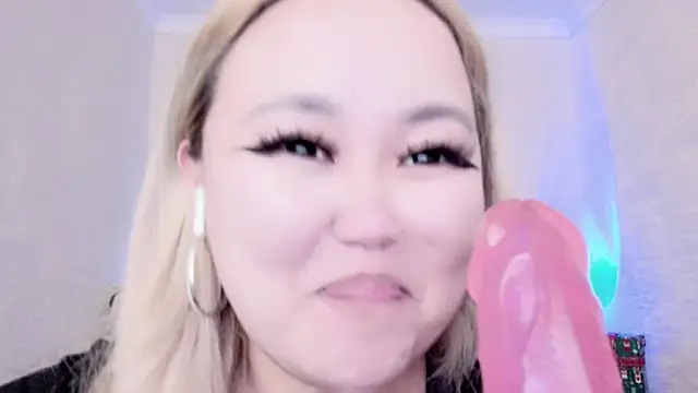 Snapshot of amelia_sunlight chatting on December 24, 2:43 am amelia sunlight online show from December 24, 2:43 am