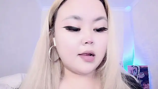 Snapshot of amelia_sunlight chatting on January 8, 10:58 pm amelia sunlight online show from January 8, 10:58 pm