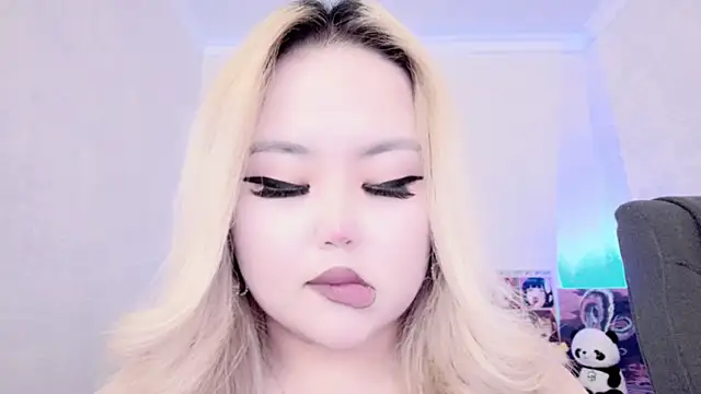 Snapshot of amelia_sunlight chatting on January 16, 11:59 pm amelia sunlight online show from January 16, 11:59 pm