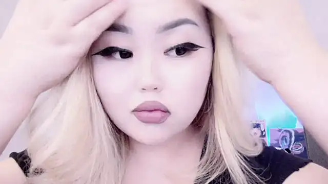 Snapshot of amelia_sunlight chatting on February 3, 12:04 am amelia sunlight online show from February 3, 12:04 am