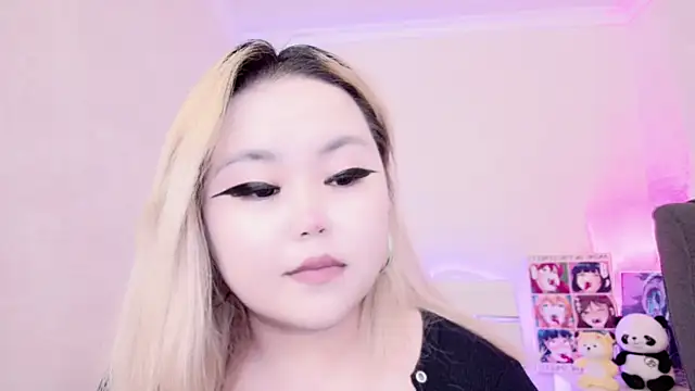 Snapshot of amelia_sunlight chatting on February 6, 11:37 pm amelia sunlight online show from February 6, 11:37 pm