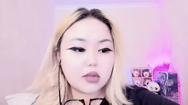 Snapshot of amelia_sunlight chatting on February 12, 12:37 am amelia sunlight online show from February 12, 12:37 am