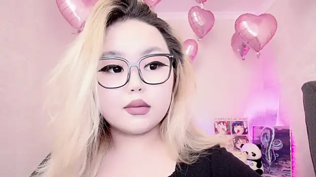 Snapshot of amelia_sunlight chatting on February 15, 12:15 am amelia sunlight online show from February 15, 12:15 am