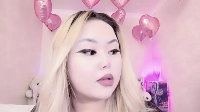 Snapshot of amelia_sunlight chatting on February 18, 12:26 am amelia sunlight online show from February 18, 12:26 am