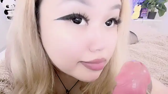 Snapshot of amelia_sunlight chatting on March 17, 4:19 am amelia sunlight online show from March 17, 4:19 am