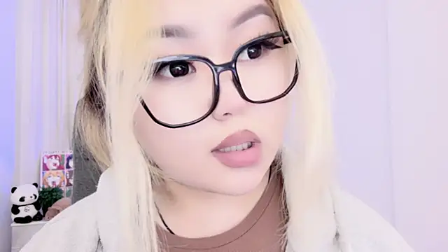 Snapshot of amelia_sunlight chatting on March 20, 2:29 am amelia sunlight online show from March 20, 2:29 am