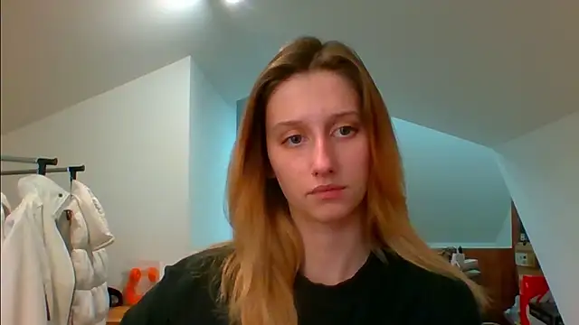 Snapshot of LUNA_delight chatting on December 13, 2:38 pm LUNA delight online show from December 13, 2:38 pm