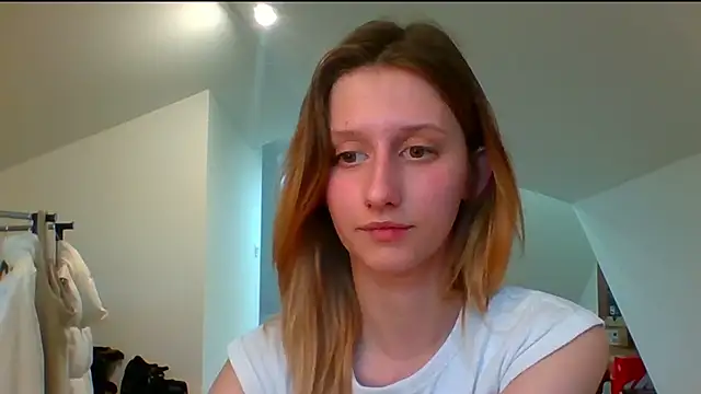 Snapshot of LUNA_delight chatting on December 30, 8:54 am LUNA delight online show from December 30, 8:54 am