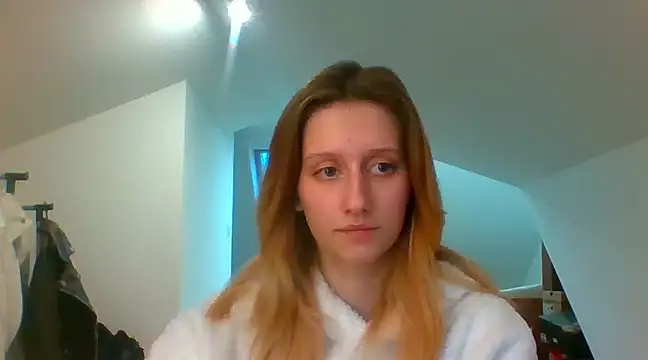 Snapshot of LUNA_delight chatting on January 8, 2:46 pm LUNA delight online show from January 8, 2:46 pm