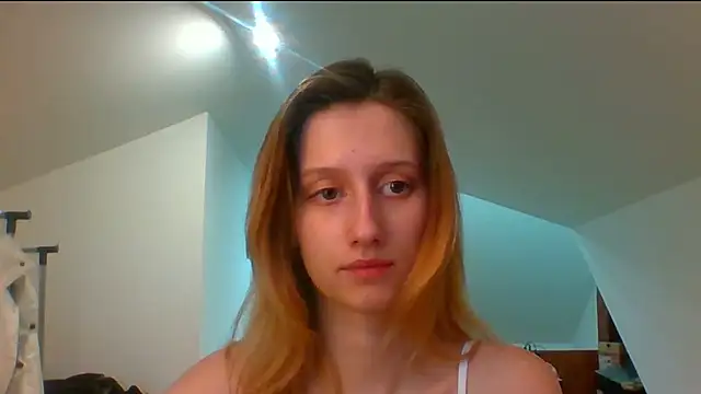 Snapshot of LUNA_delight chatting on January 10, 2:45 pm LUNA delight online show from January 10, 2:45 pm