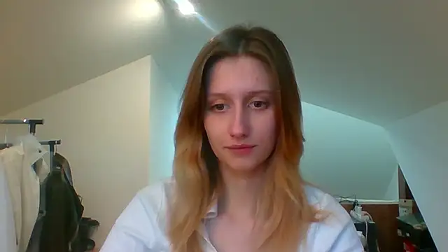 Snapshot of LUNA_delight chatting on January 17, 2:39 pm LUNA delight online show from January 17, 2:39 pm