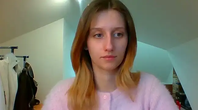 Snapshot of LUNA_delight chatting on February 7, 2:47 pm LUNA delight online show from February 7, 2:47 pm