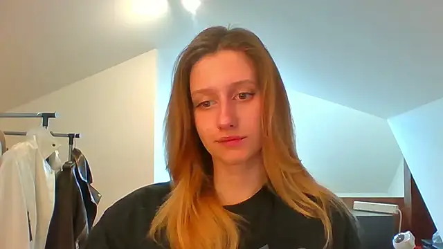 Snapshot of LUNA_delight chatting on February 26, 7:42 am LUNA delight online show from February 26, 7:42 am