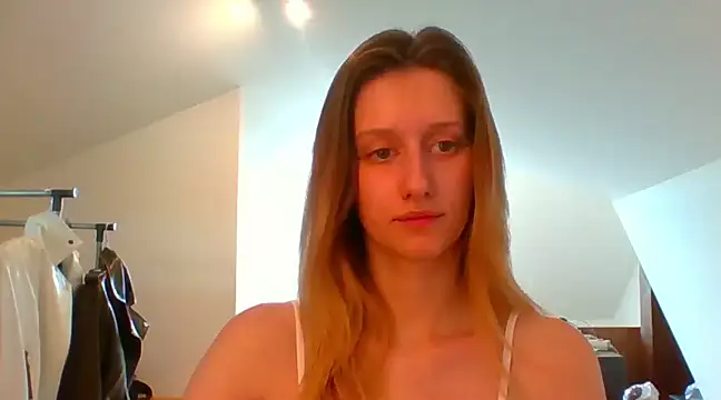 Snapshot of LUNA_delight chatting on February 28, 10:52 am LUNA delight online show from February 28, 10:52 am