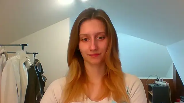 Snapshot of LUNA_delight chatting on March 12, 2:56 pm LUNA delight online show from March 12, 2:56 pm