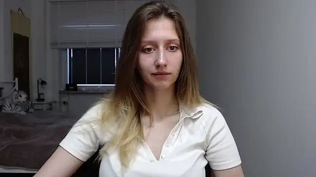 Snapshot of LUNA_delight chatting on September 15, 5:40 am LUNA delight online show from September 15, 5:40 am