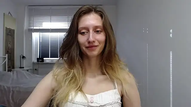 Snapshot of LUNA_delight chatting on September 19, 5:42 am LUNA delight online show from September 19, 5:42 am