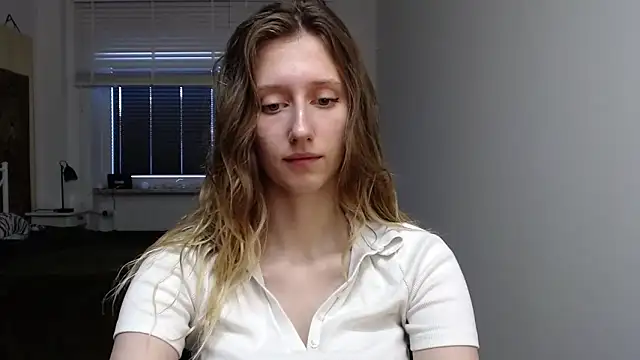 Snapshot of LUNA_delight chatting on September 24, 5:33 am LUNA delight online show from September 24, 5:33 am