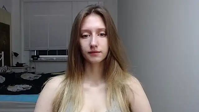 Snapshot of LUNA_delight chatting on October 28, 6:28 am LUNA delight online show from October 28, 6:28 am