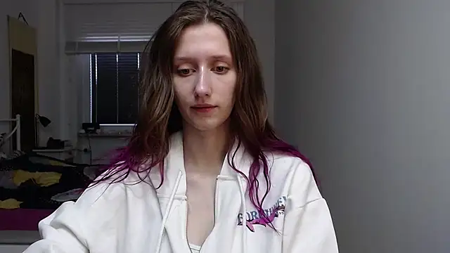 Snapshot of LUNA_delight chatting on November 5, 6:35 am LUNA delight online show from November 5, 6:35 am