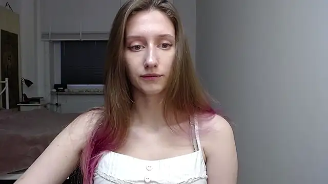 Snapshot of LUNA_delight chatting on November 24, 6:35 am LUNA delight online show from November 24, 6:35 am