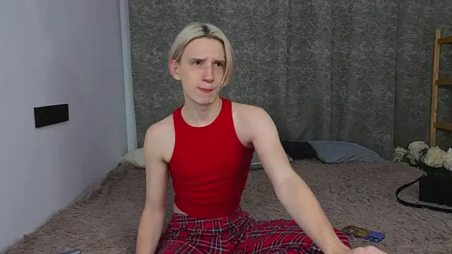 Snapshot of Ron_Vils chatting on November 9, 3:54 pm Ron Vils online show from November 9, 3:54 pm