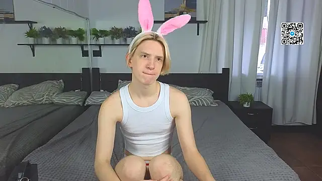 Snapshot of Ron_Vils chatting on November 23, 6:35 am Ron Vils online show from November 23, 6:35 am