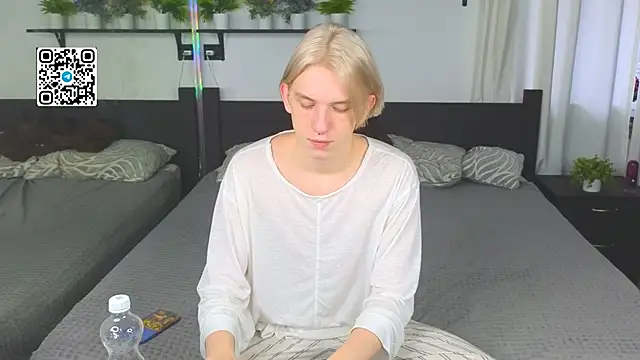 Snapshot of Ron_Vils chatting on November 28, 6:27 am Ron Vils online show from November 28, 6:27 am