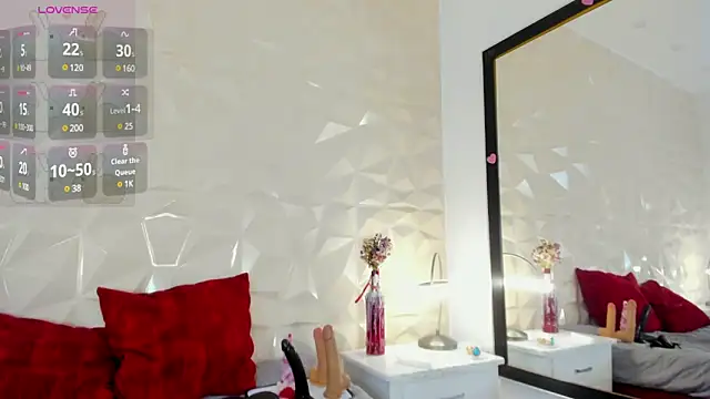 Snapshot of Miranda_Foxx chatting on February 10, 10:40 pm Miranda Foxx online show from February 10, 10:40 pm