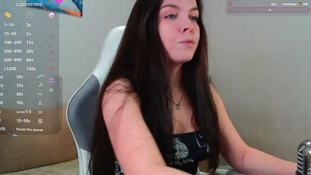 lunalovesu online show from December 10, 6:28 pm