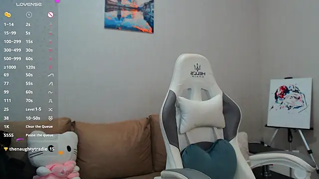 lunalovesu online show from February 27, 9:54 am