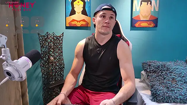 Snapshot of AxelFairchaild chatting on January 26, 1:15 pm AxelFairchaild online show from January 26, 1:15 pm