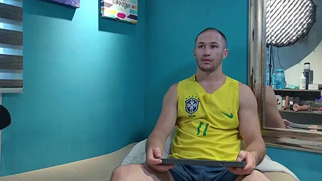 Snapshot of AxelFairchaild chatting on September 24, 1:03 pm AxelFairchaild online show from September 24, 1:03 pm