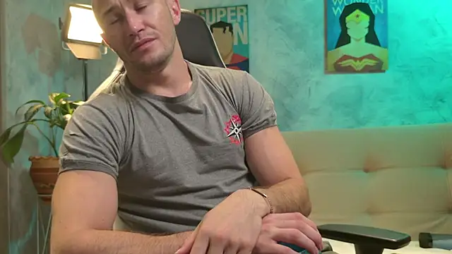 AxelFairchaild online show from January 17, 12:43 pm