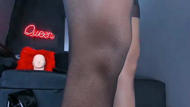 DelaneyStone online show from March 21, 9:45 pm